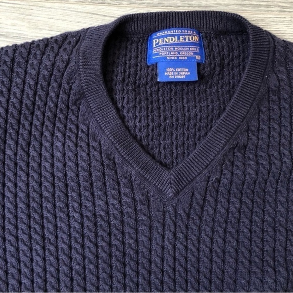 Pendleton Blue Vest - Picture 3 of 7